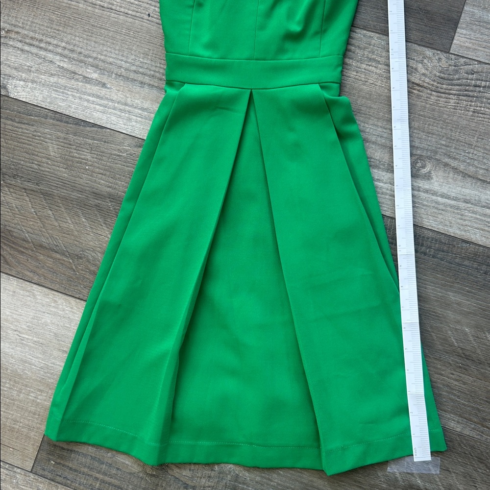 Adelyn Rae vibrant green dress - Picture 6 of 7